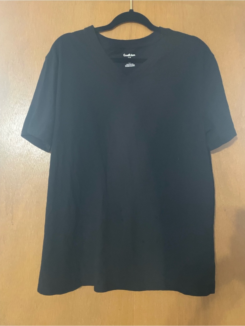 Goodfellow & Co Black V-Neck Short Sleeve Tee